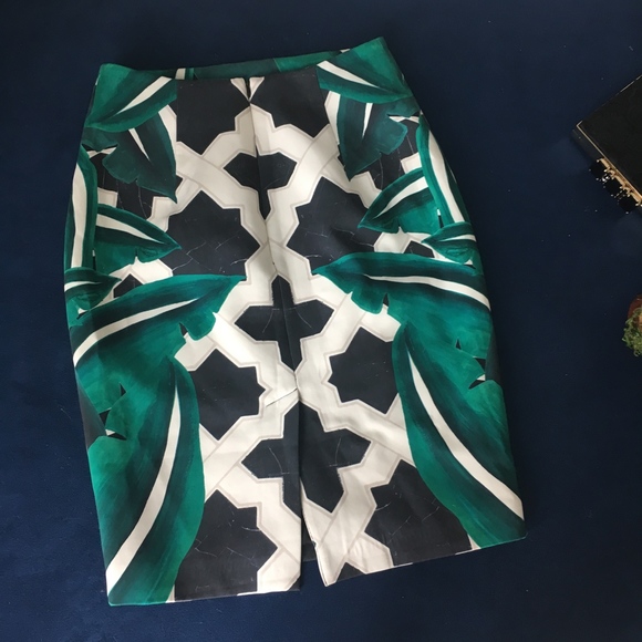 Final! Cameo Palm Leaf Print Floral Pencil Skirt - Picture 5 of 7